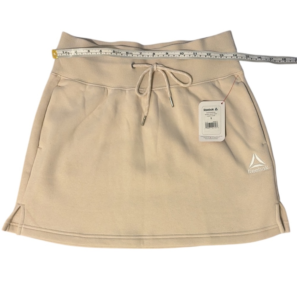 Reebok Beige Skirt with Drawstring. Fleece skirt - Picture 4 of 9
